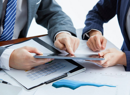 Whalek拼多多海外办公社交平台